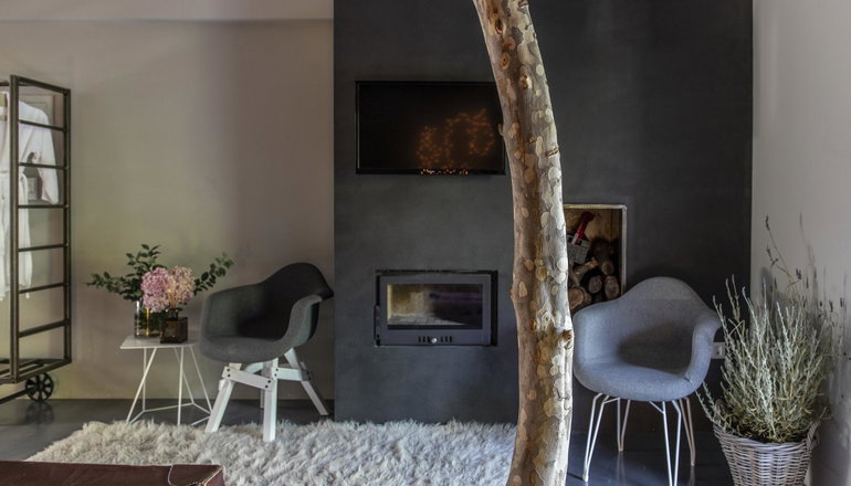 Oniropetra Boutique Hotel